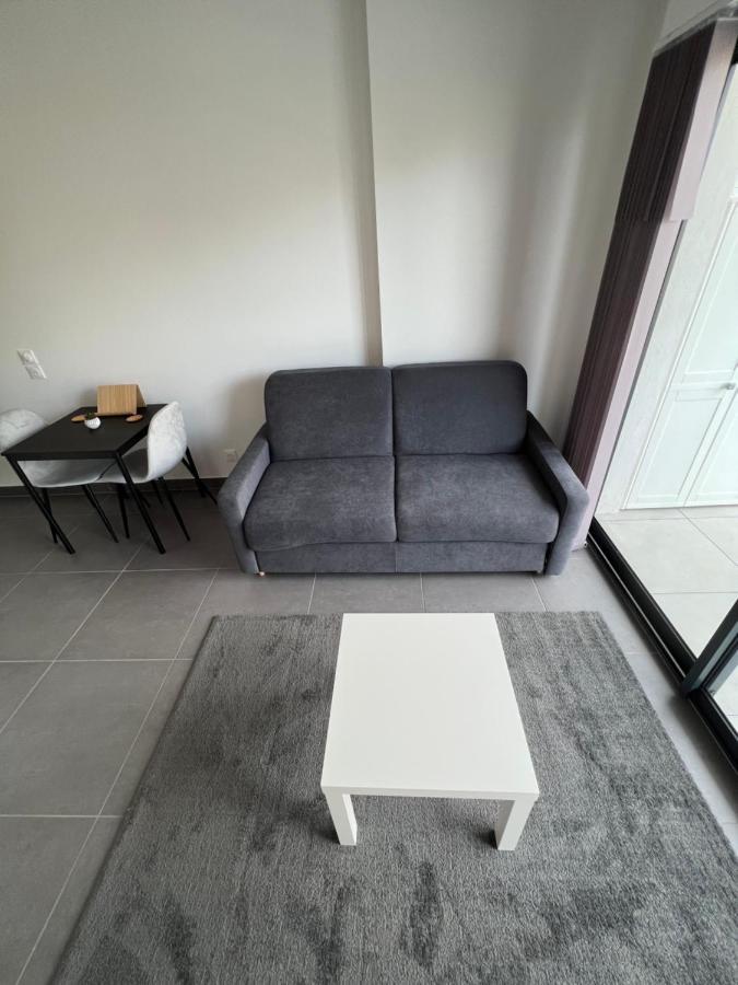 Appartement Tout Equipe Centre Ville Menton Bagian luar foto